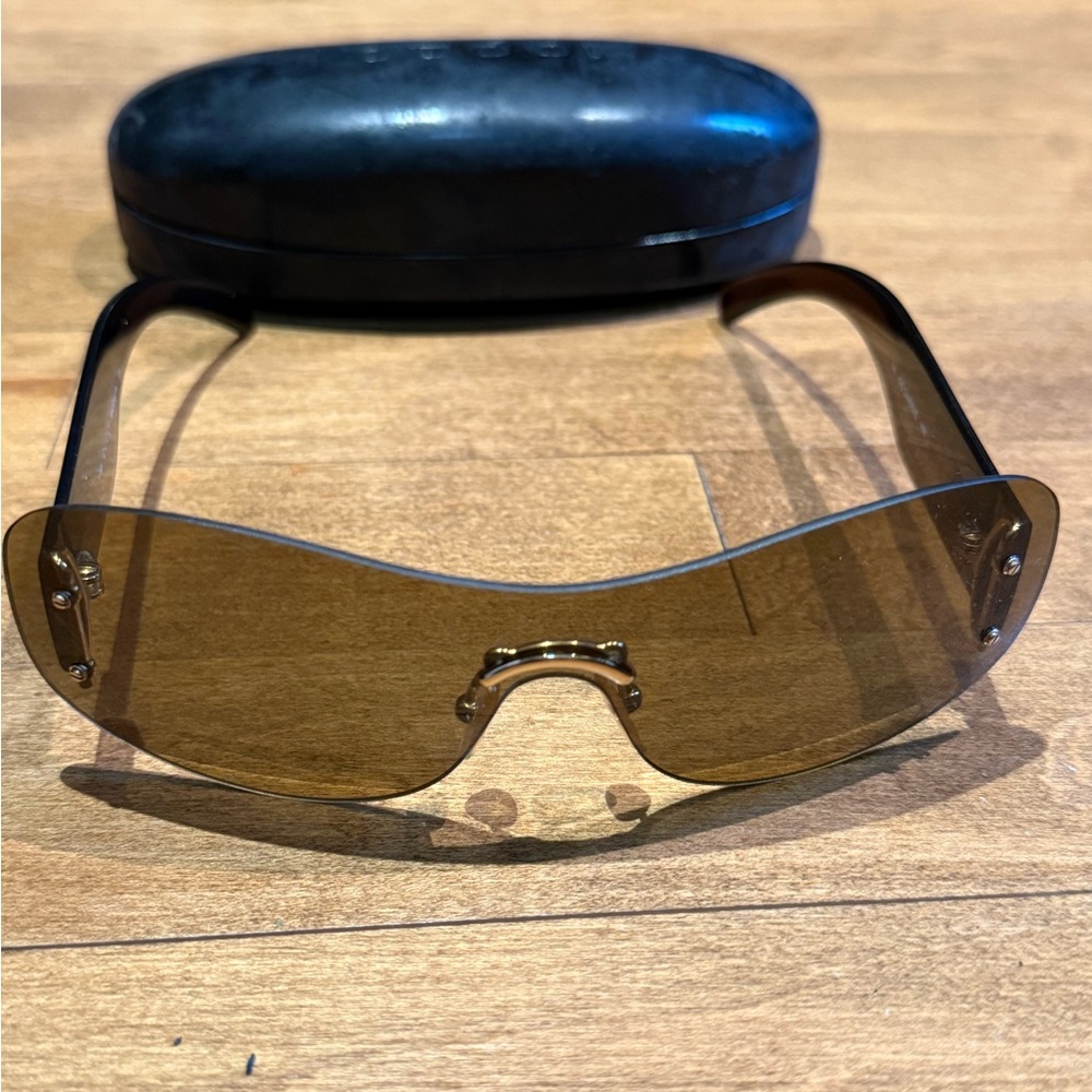 Gucci 2000’s Women's Brown Transparent Sunglasses